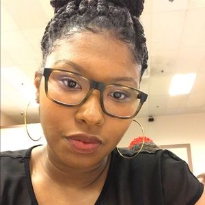 Meet your Posher, Alize